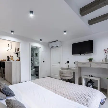 아파트 Sounds Of *